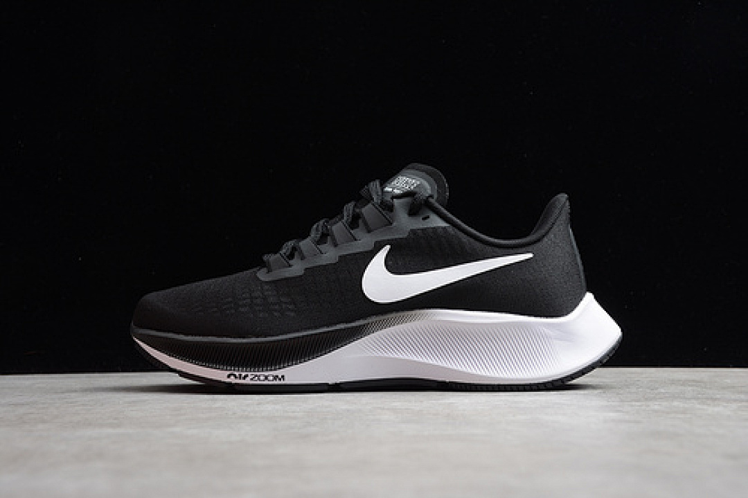 Nike Nike AIR ZOOM 37 PEGASUS TURPO 2 BLACK/WHITE · BQ9646-002, photo 1