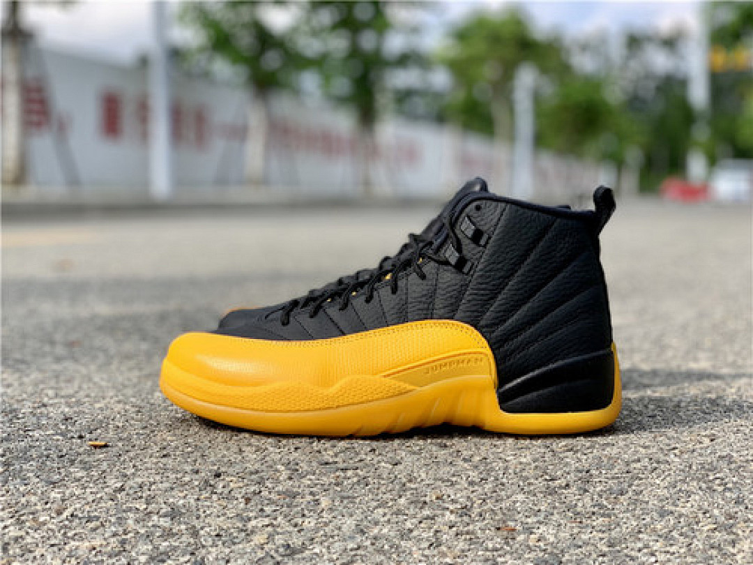 Jordan [130690-070]-[AIR JORDAN 12 BLACK/BLACK-UNIVERSITY GOLD]-[MAN:40-47.5], photo 1