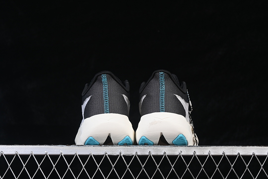 Hoka [1168724 WBLC]-[HOKA ONE ROCKET X 3 WHITE/BLACK]-[WOMAN:36-39]-[MAN:40-45] - Image 14