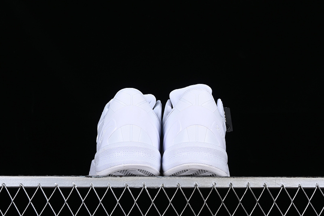 Nike [FJ9364-100]-[KOBE 8 SYSTEM WHITE]-[MAN:40-46] - Image 15