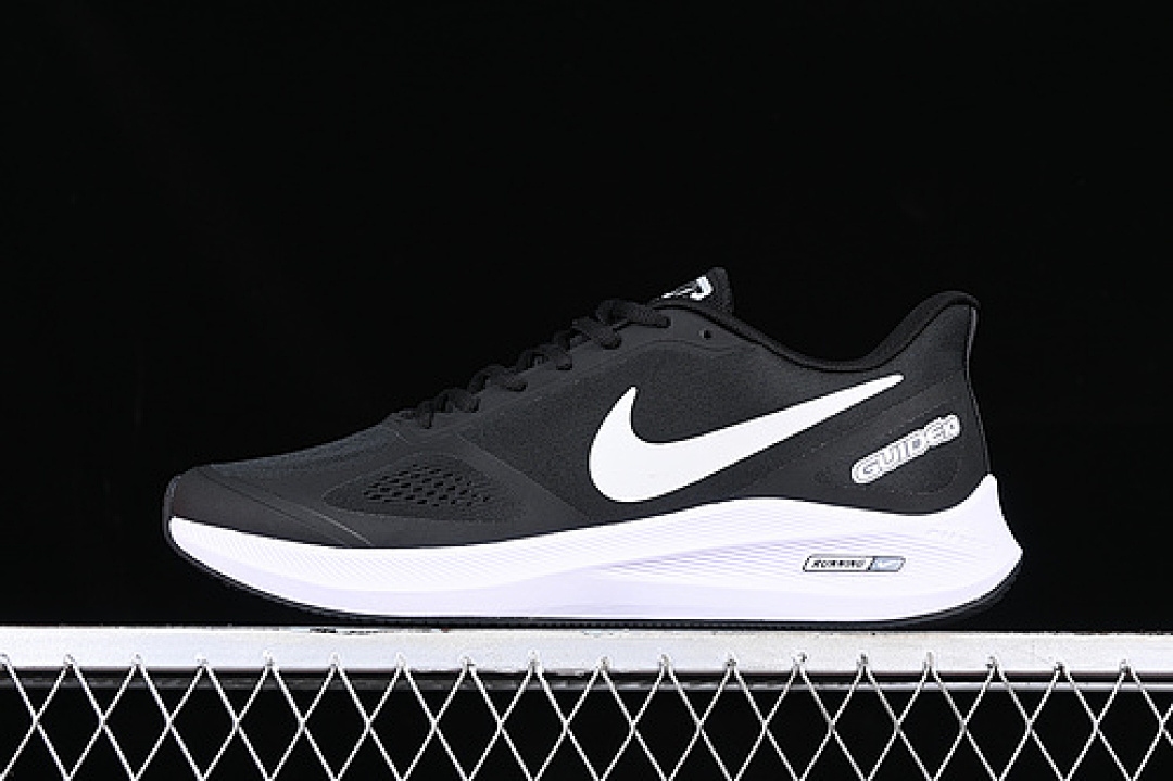 ZOOM WINFLO 7X WHITE/BLACK · CJ0291-003, photo 1