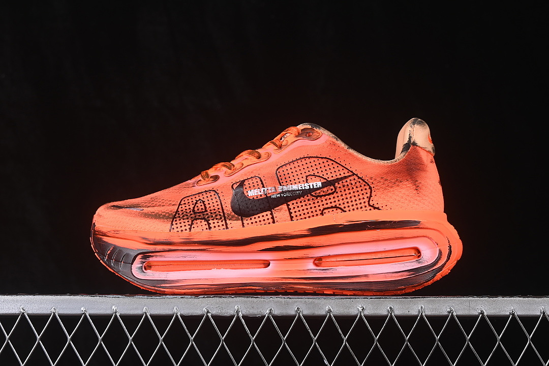 Nike [IQ7166-800]-[VOMERO PREMIUM TOTAL ORANGE/BLACK/CRIMSON/ORANGE CHALK]-[WOMAN:36-39]-[MAN:40-46], photo 1