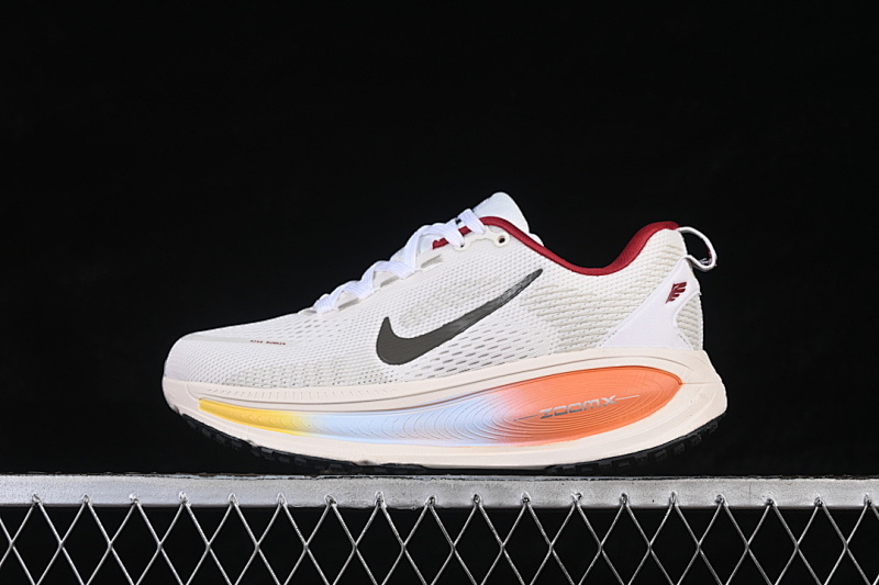 Nike Nike VOMERO 18 WHITE/DARK HAZEL/PHANTOM/METALLIC SILVER · IQ1131-120, photo 1