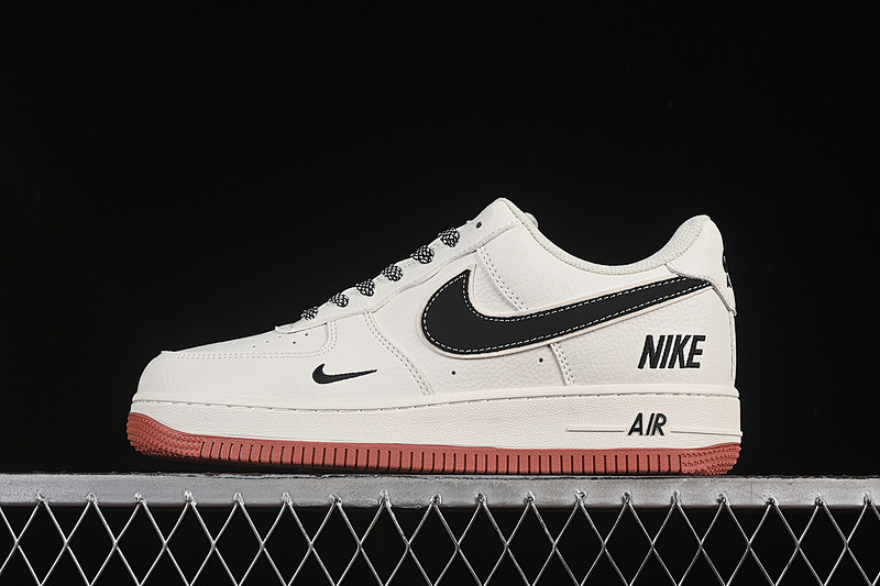 Nike Nike AIR FORCE 1 07 LOW WHITE/BLACK · CS5288-021, photo 1