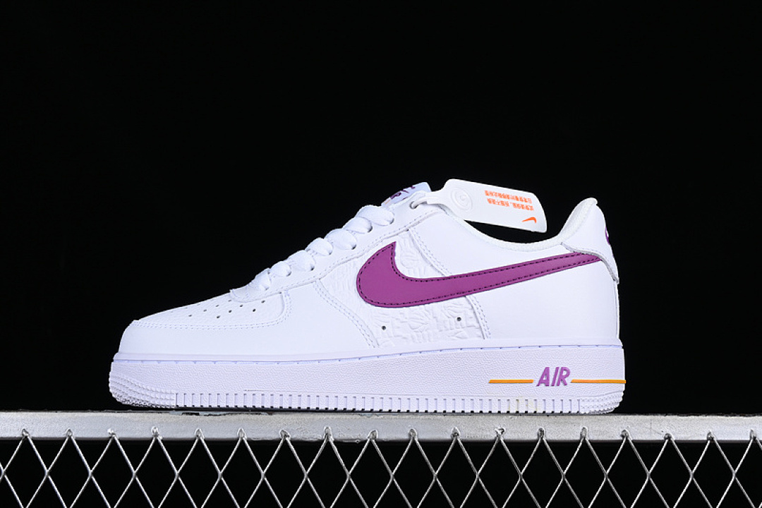 Nike Nike AIR FORCE 1 07 LOW WHITE/PURPLE · FJ4209-100, photo 1