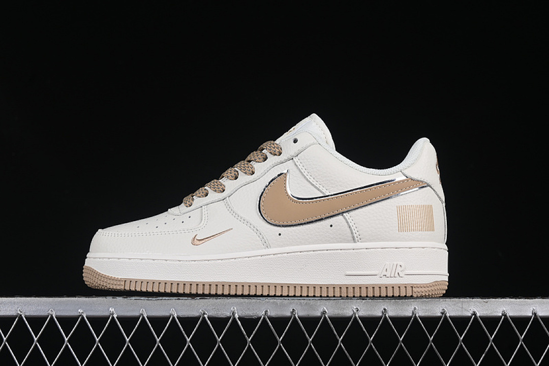 Nike [CU1836-965]-[AIR FORCE 1 07 LOW WHITE/GOLD]-[WOMAN:36-39]-[MAN:40-45] - Image 2