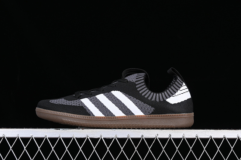 Adidas Adidas SAMBA SOCK PRIMEKNIT CORE BLACK/CLOUD WHITE/CORE RED · CQ2218, photo 1