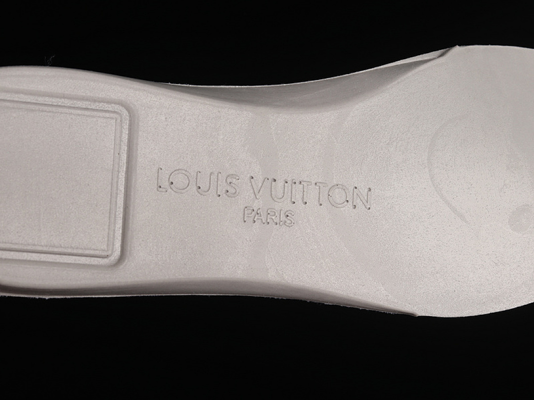 Louis Vuitton [L*V FASHION SHOW SNEAKERS WHITE/WHITE/LIGHT GREY]-[MAN:38-46] - Image 3