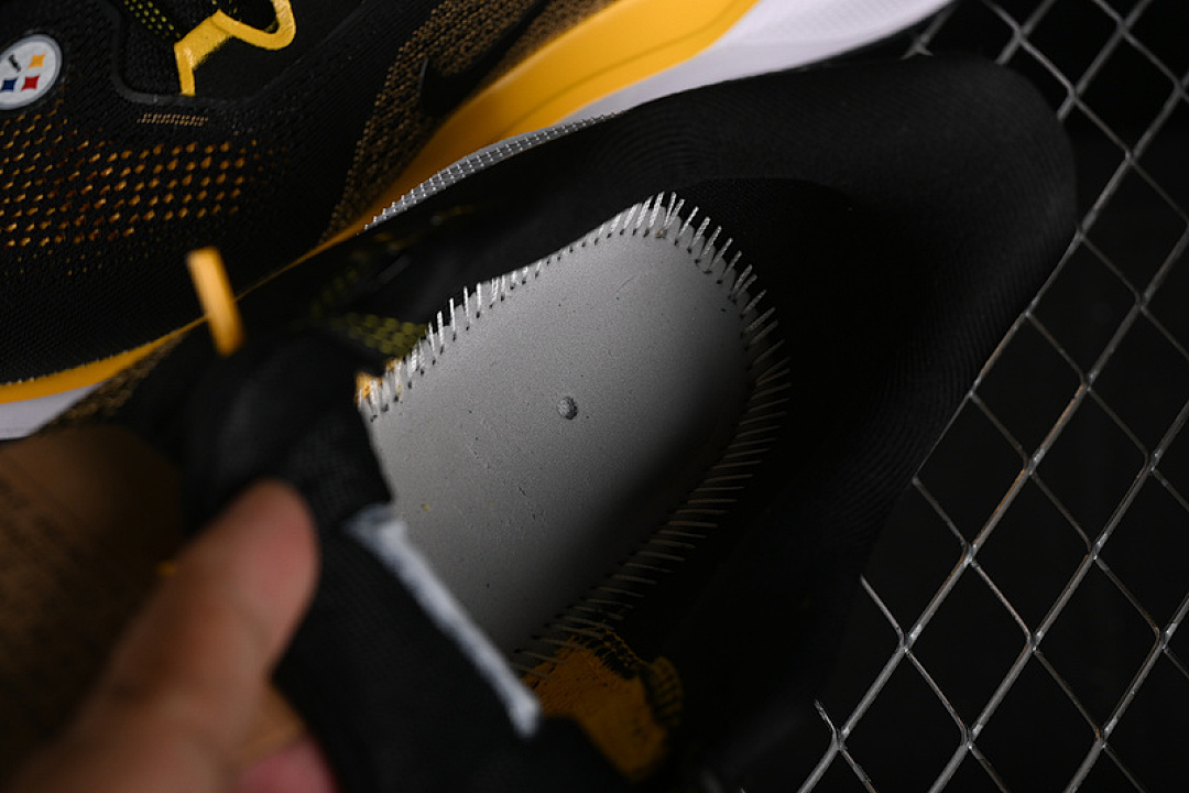 Nike [FZ5097-001]-[NFL X AIR ZOOM PEGASUS 41 BLACK/WHITE/WHITE/UNIVERSITY GOLD/BLACK]-[MAN:39-46] - Image 5