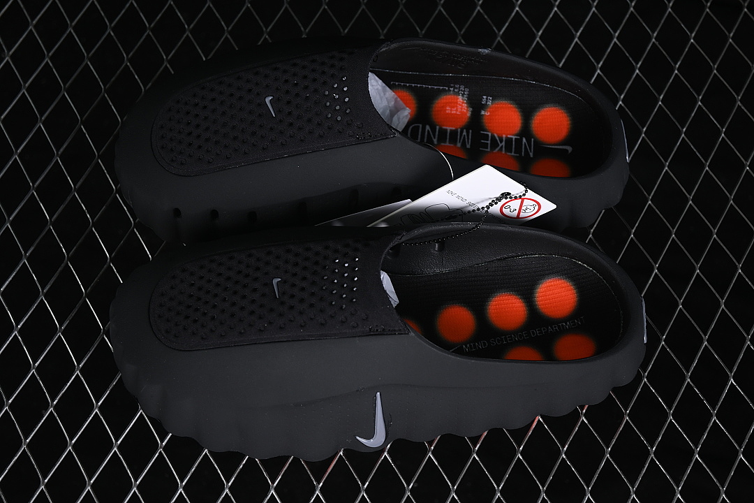 Unbranded [HQ4307-001]-[MIND 001 SLIDE BLACK/HYPER CRIMSON/WHITE/CHROME]-[WOMAN:36-39]-[MAN:40-47.5] - Image 9