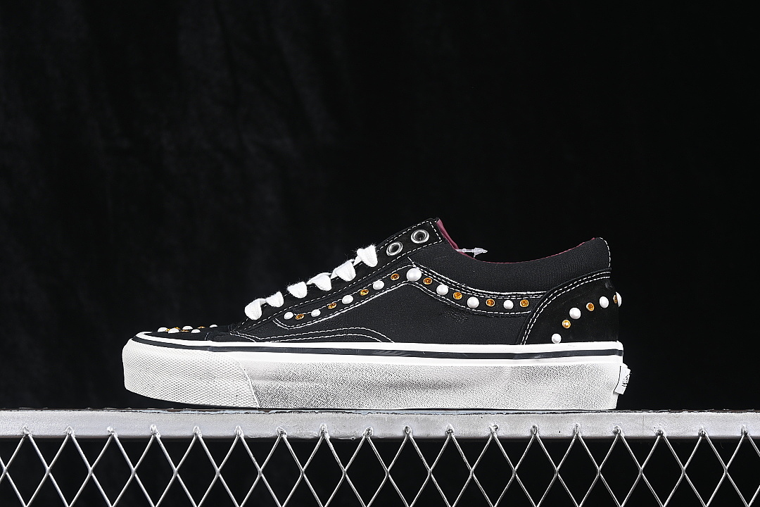 OTW OLD SKOOL 36 BLACK/BLACK/BLACK · VN000S52BLK, photo 1