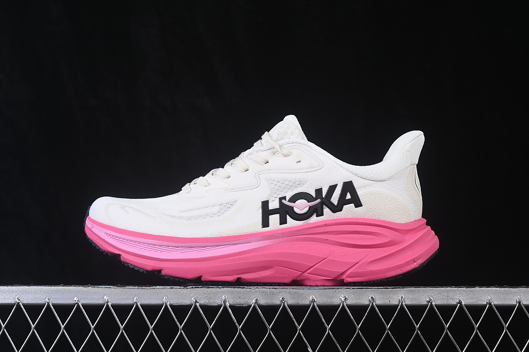 On Running On Running [1162031 ARNN]-[ONE ONE CLIFTON 10 MESH RUNNING SHOES DARK PINK/WHITE]-[WOMAN:36-39]-[MAN:40], photo 1