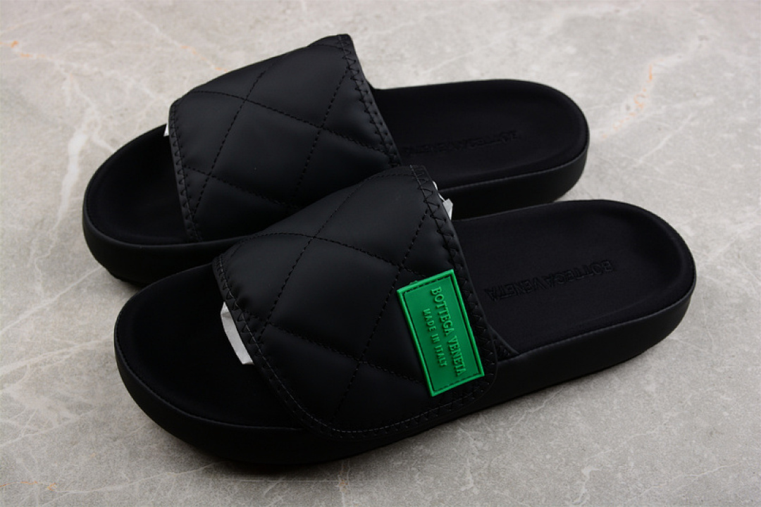 Bottega Veneta [B*V 2022 VELCRO SLIPPERS DARK GREY/DARK GREY]-[MAN:39-45], photo 1
