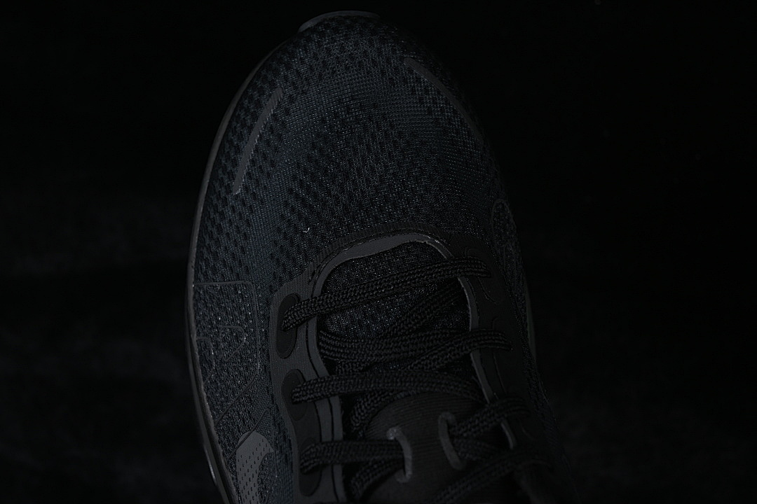 Nike [HQ2050-001]-[VOMERO PREMIUM BLACK/IRON GREY/ANTHRACITE/VOLT]-[WOMAN:36-39]-[MAN:40-45] - Image 10
