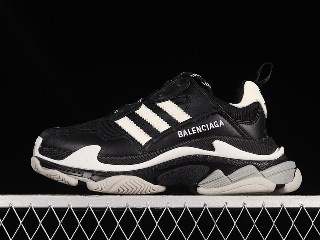 Unbranded [W3RB21010]-[A*D X BA*LEN*CIAGA TRIPLE S SNEAKERS BLACK/BLACK/WHITE]-[WOMAN:35-39]-[MAN:40-46], photo 1