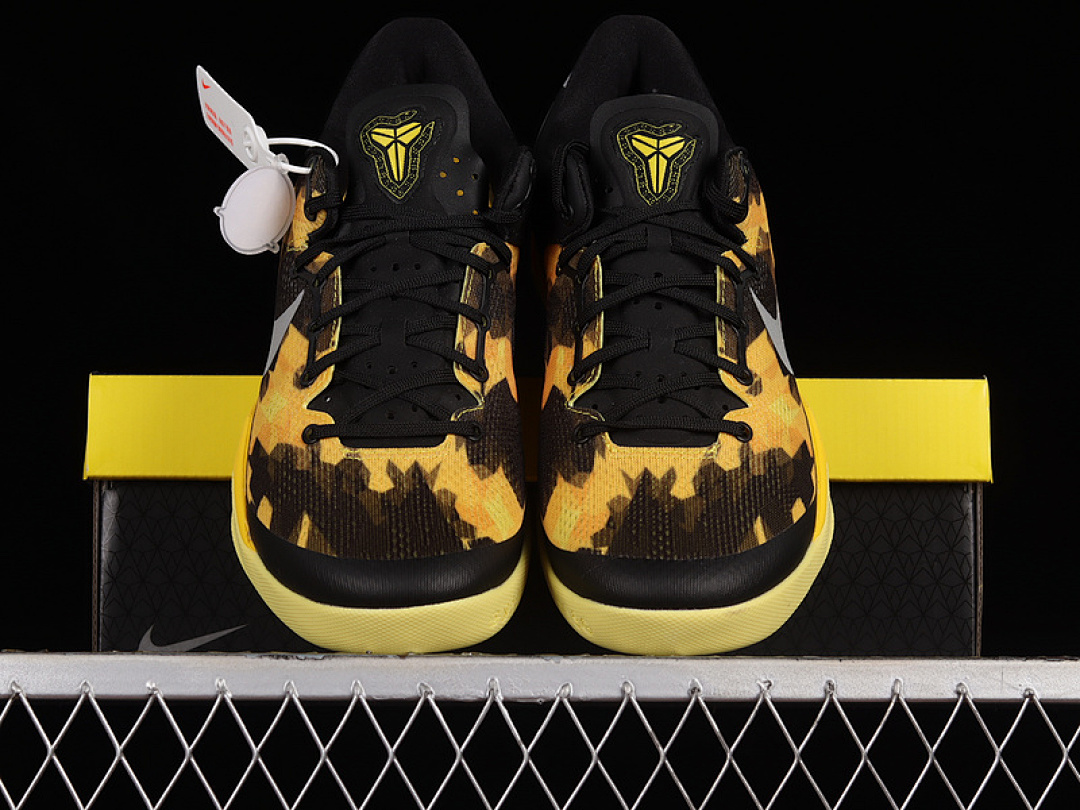 Nike [555286-077]-[KOBE 8 SYSTEM BLACK/ELECTRIC YELLOW-GREY]-[MAN:39-46] - Image 13