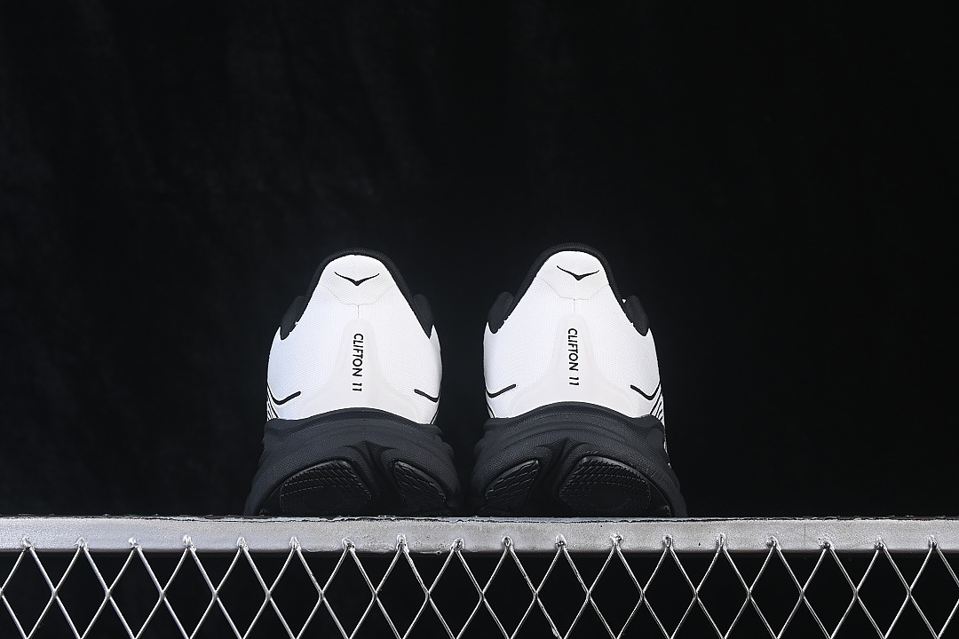 On Running [1176572 WHTB]-[ONE CLIFTON 11 BREATHABLE RUNNING SHOES WHITE/WHITE]-[WOMAN:36-39]-[MAN:40-45] - Image 13