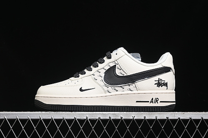 Nike Nike AIR FORCE 1 07 LOW OFF WHITE/BLACK · XZ3328-506, photo 1