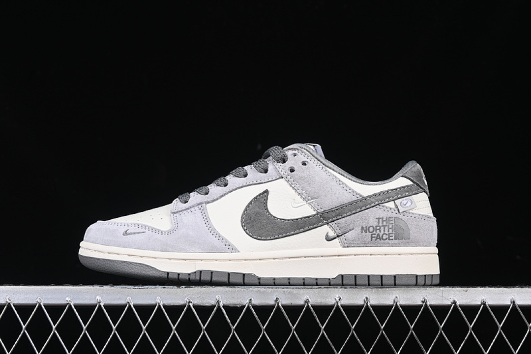 Unbranded [XX3168-009]-[SB DUNK LOW WHITE/GREY]-[WOMAN:36-39]-[MAN:40-45], photo 1