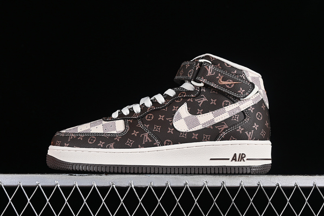 Nike [DV0688-200]-[AIR FORCE 1 07 MID L*V GREY/BROWN]-[WOMAN:36-39]-[MAN:40-45], photo 1