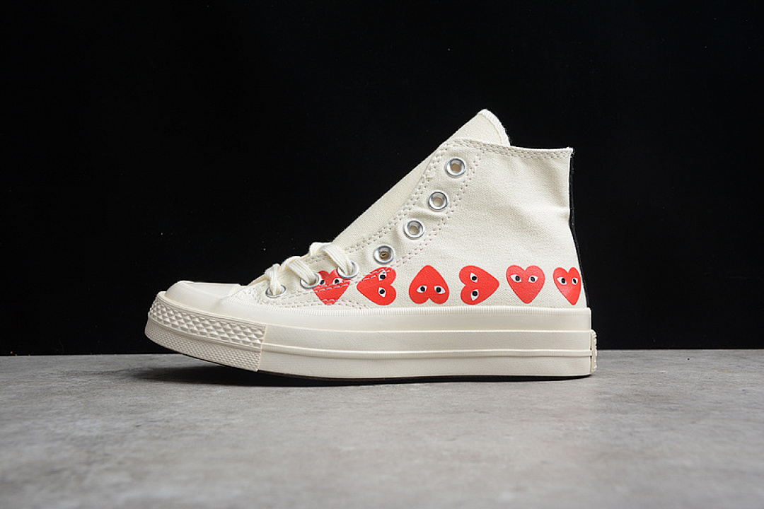 Converse Converse COMME DES GARÇONS PLAY X CHUCK TAYLOR 70S HI TOP MULTI HEART WHITE/RED · 162972C, photo 1
