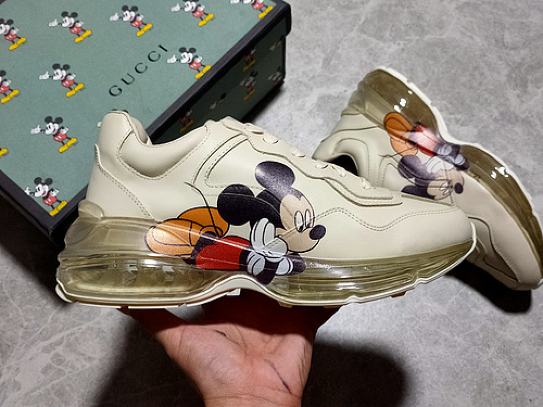 On Running On Running [GU*CCI AIR CUSHION DADSHOES BEIGE/BLACK/RED-ORANGE]-[WOMAN:35-39]-[MAN:40-44], photo 1