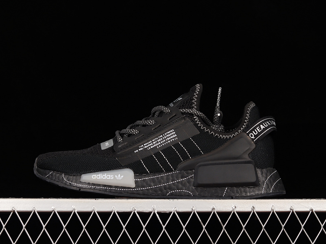 NMD_R1 V2 SHOES CORE BLACK/CLOUD WHITE/GREY ONE · GX0540, photo 1