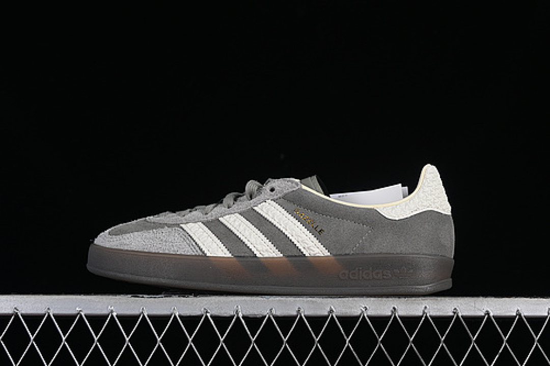 Unbranded [IF1807]-[ORIGINALS GAZELLE INDOOR WHITE/GREY/BLACK]-[WOMAN:35.5-39]-[MAN:40-45], photo 1