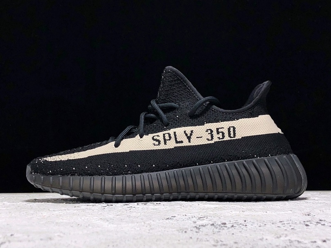Adidas Adidas BASF YEEZY BOOST 350 V2 OREO CORE BLACK/CLOUD WHITE · BY1604, photo 1