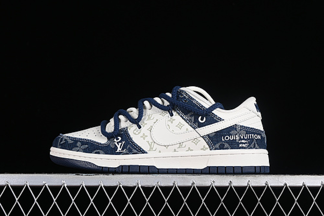 Nike DUNK LOW SB L*V WHITE/GREY/BLUE · FC1688-177, photo 1