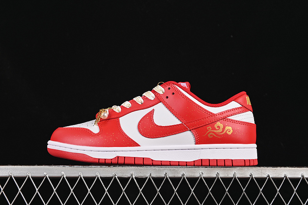 Unbranded [FB9109-119]-[SB DUNK LOW JUST DO IT WHITE/RED/GOLD]-[WOMAN:36-39]-[MAN:40-46], photo 1