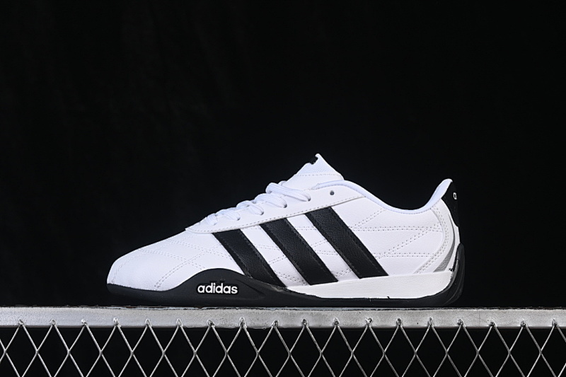 ANTI SLIP LOW TOP CASUAL RUNNING SHOES WHITE/BLACK · HQ9160, photo 1