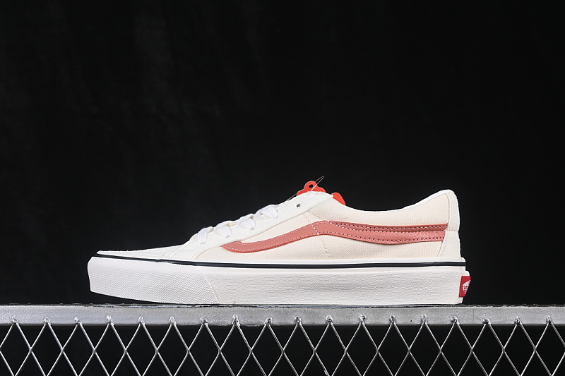 SK8 LOW REISSUE RETRO CASUAL SKATE SHOES WHITE/BEIGE · VN0A4UWI4WU, photo 1