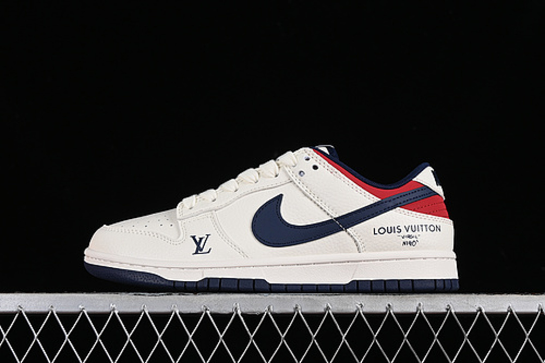 Nike SB DUNK LOW L*V WHITE/BLUE/RED · XX2025-313, photo 1