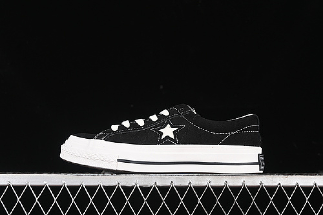 Converse Converse [ ONE STAR J VTG SUEDE 2024SS BLACK/WHITE]-[WOMAN:35-39]-[MAN:40-44], photo 1