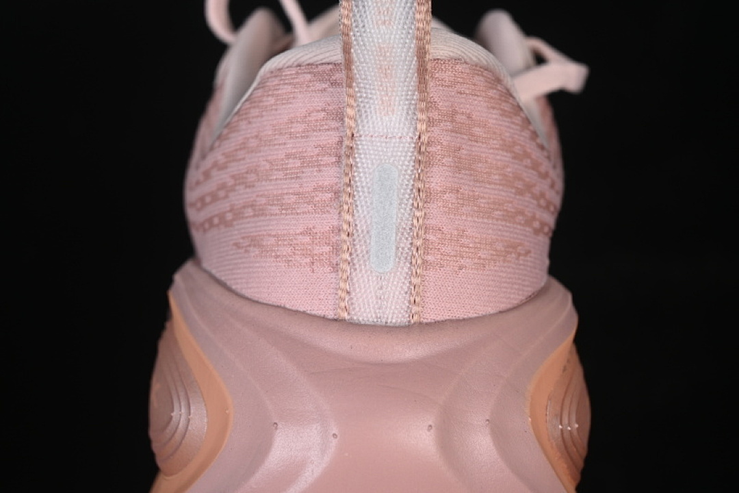 Nike [HV8154-601]-[VOMERO PLUS PARTICLE PINK/ROSE GOLD/SILT RED]-[WOMAN:35.5-39]-[MAN:40-42] - Image 7