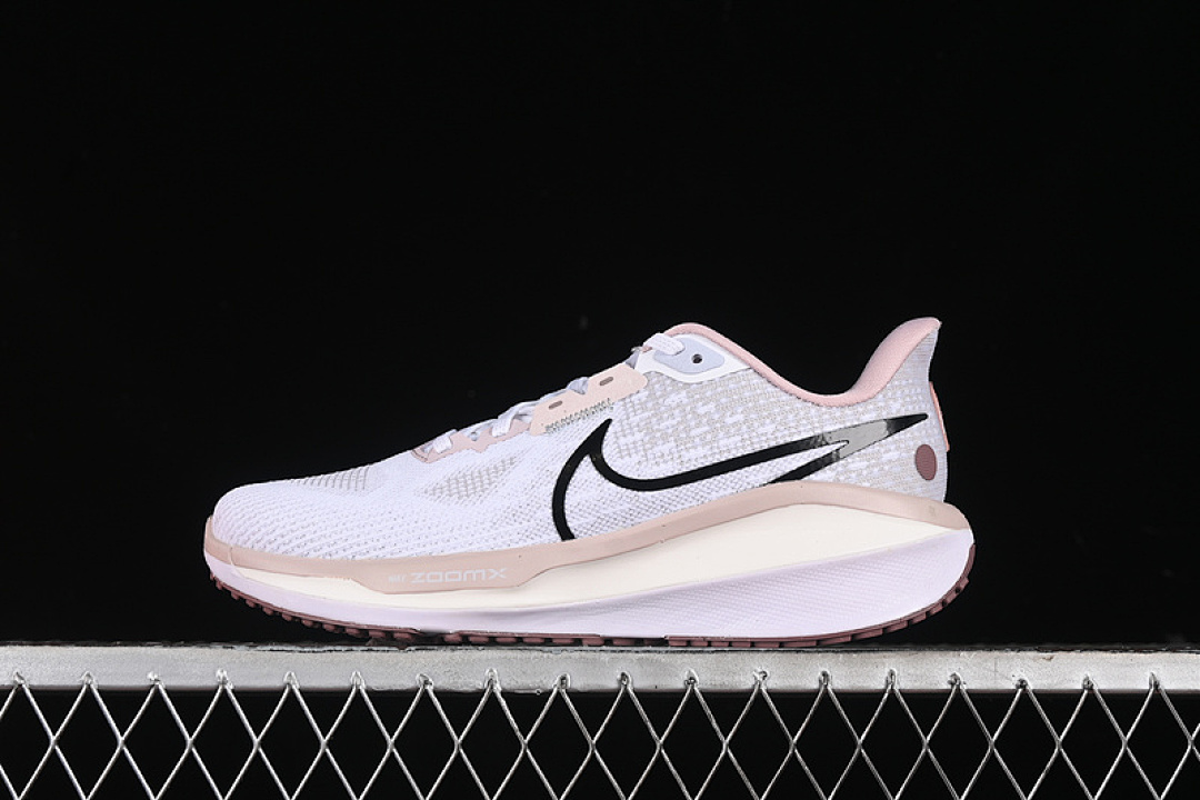 Nike [FB8502-010]-[AIR ZOOM VOMERO 17 PLATINUM VIOLET/WHITE/SMOKEY MAUVE/BLACK]-[WOMAN:36-39] - Image 2