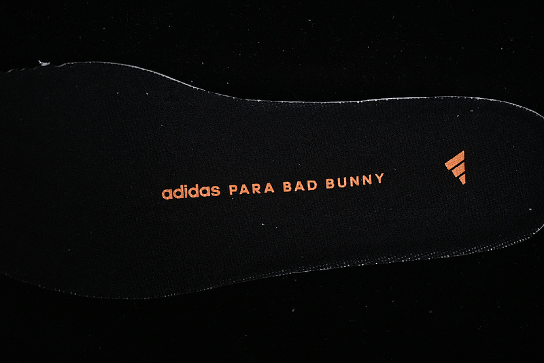 Adidas [JP8815]-[BAD BUNNY X ADIZERO SL72 MAROON/CHALK WHITE/SEMI SOLAR RED]-[WOMAN:36-39]-[MAN:40-45] - Image 4