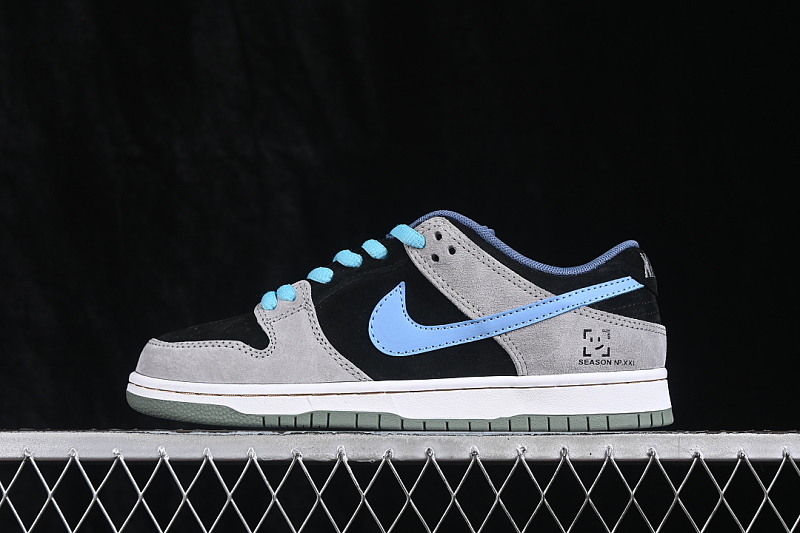 Nike DUNK LOW CASUAL SNEAKERS SKY BLUE/DARK GRAY/BLACK · HF3063-002, photo 1