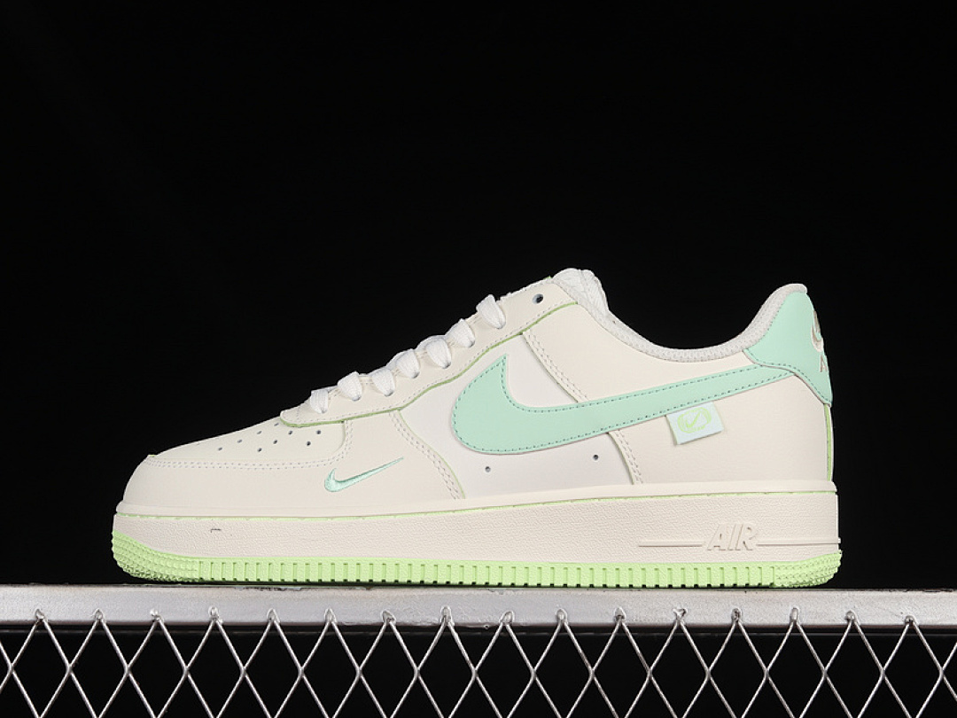 Nike [FB1839-555]-[AIR FORCE 1 LOW 07 WHITE/LIGHT GREEN/WHITE]-[WOMAN:36-39]-[MAN:40-45], photo 1