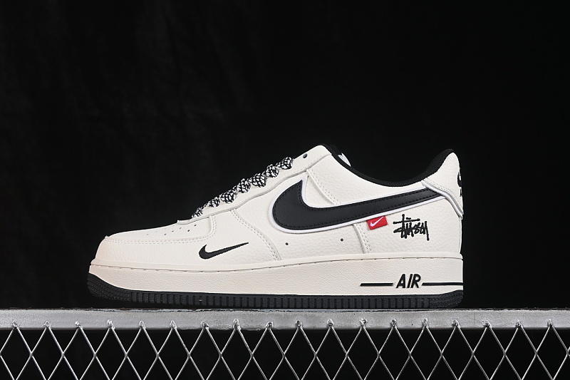 Nike Nike AIR FORCE 1 07 LOW CASUAL SNEAKERS BEIGE/BLACK · GS2288-007, photo 1