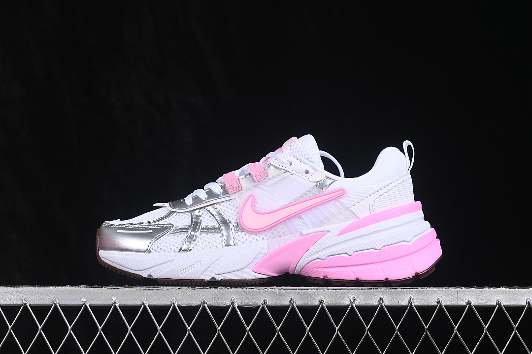 Unbranded [FD0736-115]-[V2K RUN LOW-TOP RUNNING SHOES WHITE/PINK/SILVER]-[WOMAN:35.5-39]-[MAN:40-41], photo 1