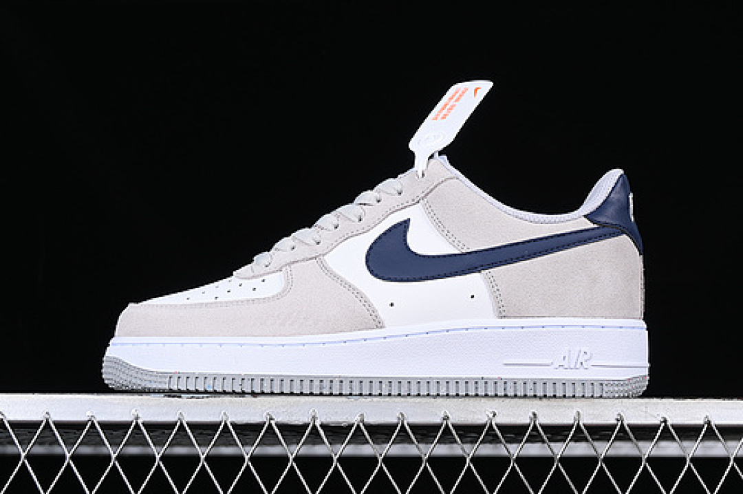 Nike Nike AIR FORCE 1 07 LOW BLACK/GREEN/WHITE · DZ2522-001, photo 1