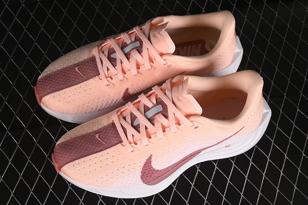 Nike [FQ7261-800]-[AIR ZOOM PEGASUS 35 CRIMSON TINT/WHITE/PURE PLATINUM/RED STARDUST/VAST (GREY]) - Image 11