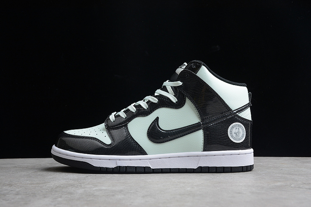 Unbranded [DD1398-300]-[SB DUNK HIGH SE ALL STAR 2021 BARELY GREEN/BLACK/WHITE]-[WOMAN:36-39]-[MAN:40-47], photo 1