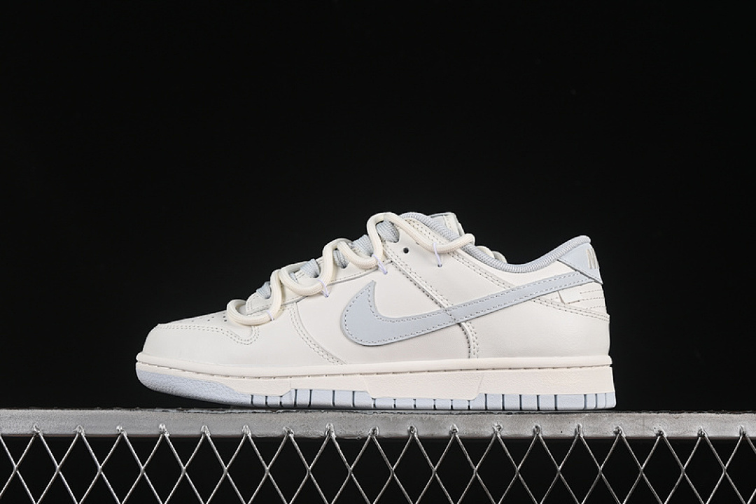 Unbranded [WB0508-047]-[SB DUNK LOW JUST DO IT WHITE/BLUE]-[WOMAN:35.5-39]-[MAN:40-44], photo 1