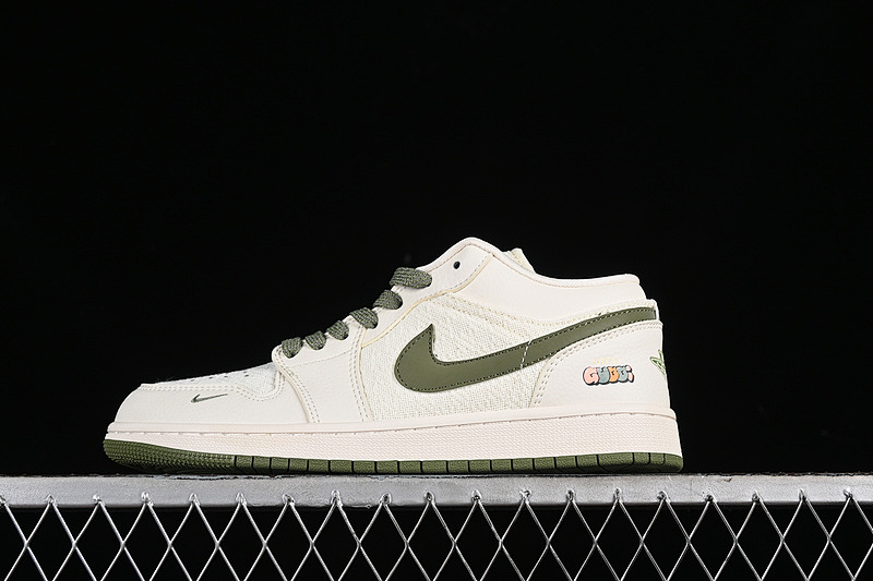 Jordan AIR Jordan 1 LOW WHITE/GREEN · DM5688-103, photo 1