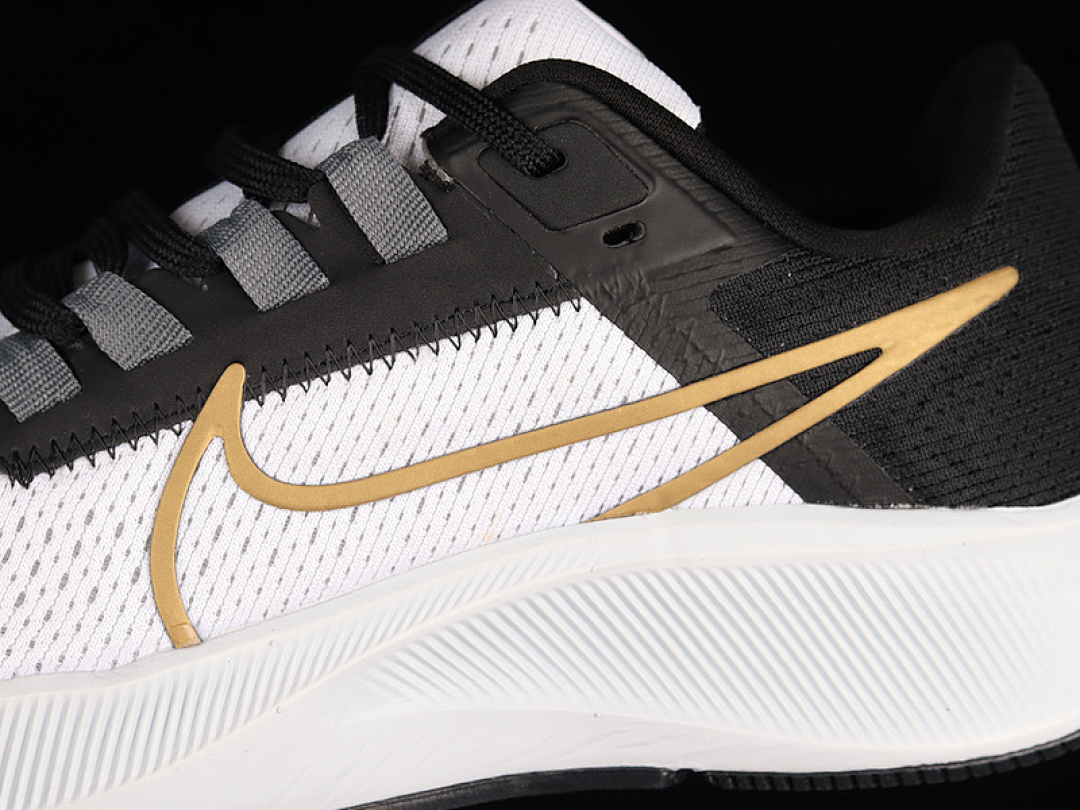 Nike [CW7356-007]-[AIR ZOOM PEGASUS 38 PHOTON DUST/LIGHT SMOKE GREY/PARTICLE GREY/METALLIC (GOLD]) - Image 7
