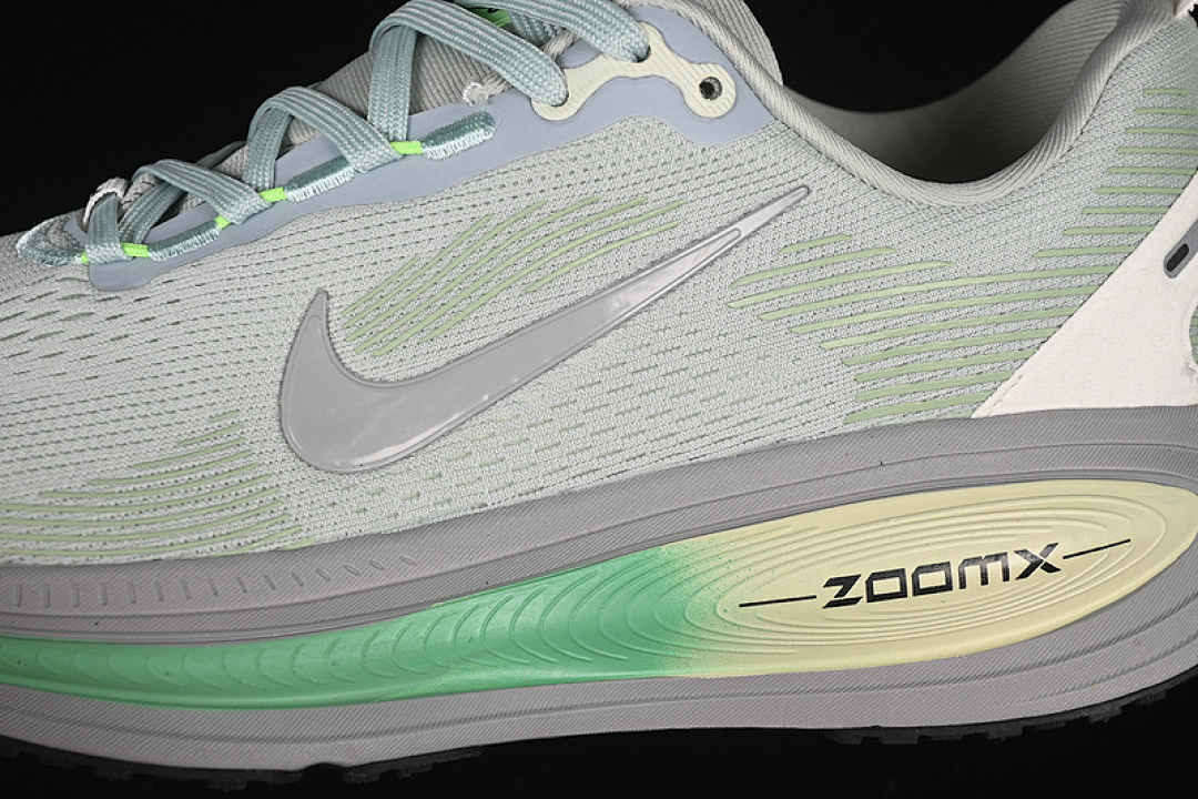Nike [HM6803-002]-[AIR ZOOM VOMERO 18 LIGHT SILVER/BARELY VOLT/DUSTY OLIVE/COLLEGE GREY]-[36-45] - Image 8