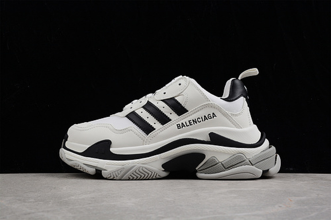 Unbranded [W3RN29010]-[TRIPLE S SNEAKER LEATHER FREE CLEARSOLE WHITE/BLACK/WHITE]-[UNISEX:35-46], photo 1